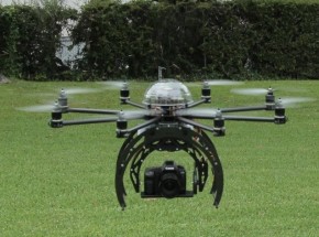 Un joven graba la ciudad francesa de Nancy con un dron