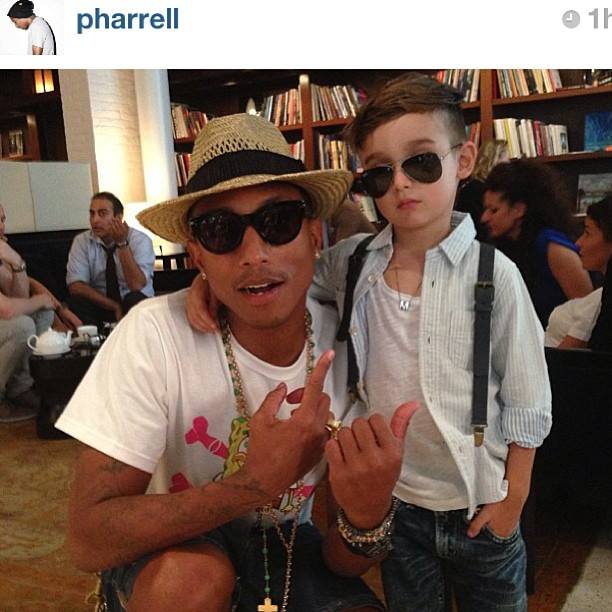 Alonso Mateo avec Pharrell Williams